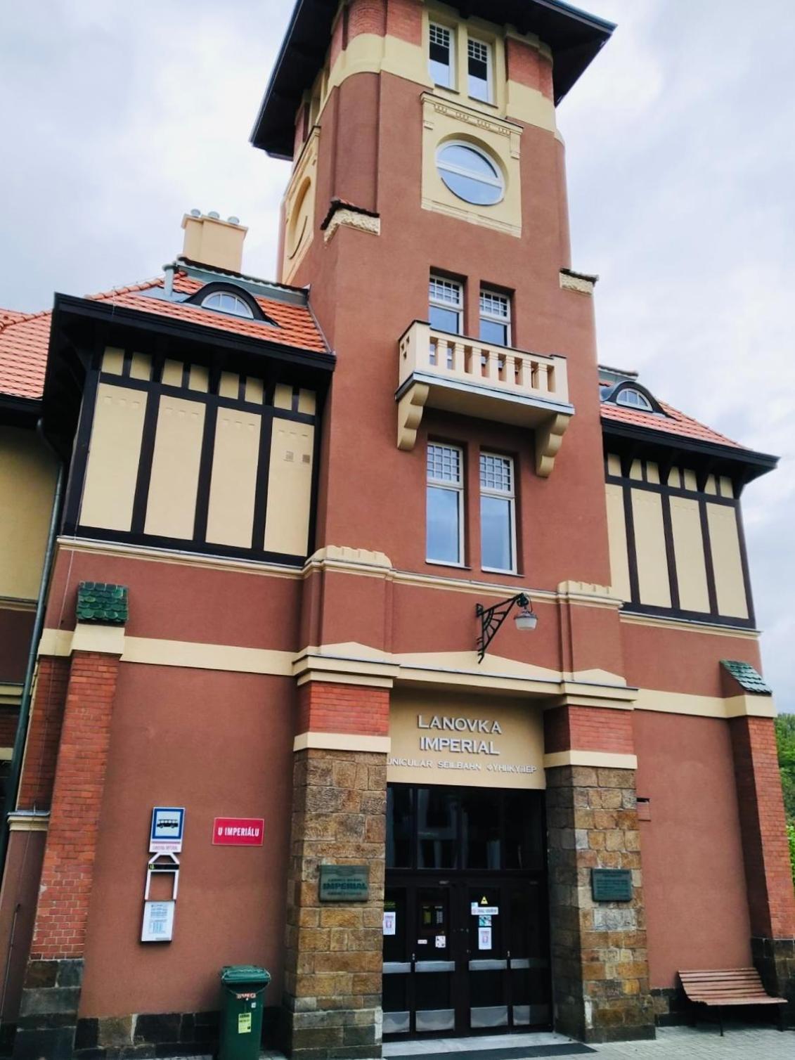 Ferienwohnung Artflora Kv Premium Karlsbad Exterior foto